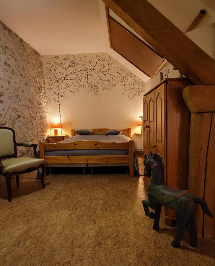 Gite De La Tour De Loire - 65 M2 Au Pied D'Une Tour De Gue Du 17Eme Siecle Мер Экстерьер фото