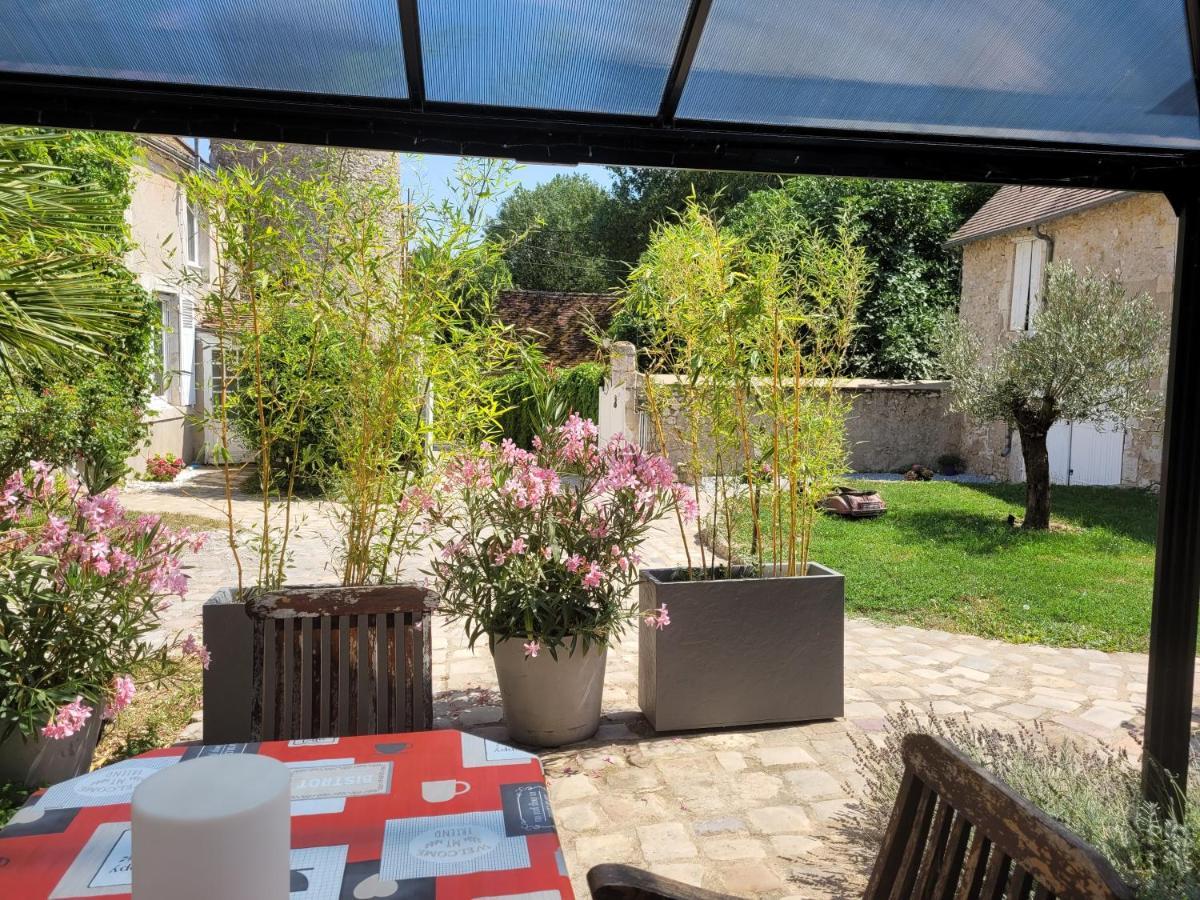 Gite De La Tour De Loire - 65 M2 Au Pied D'Une Tour De Gue Du 17Eme Siecle Мер Экстерьер фото